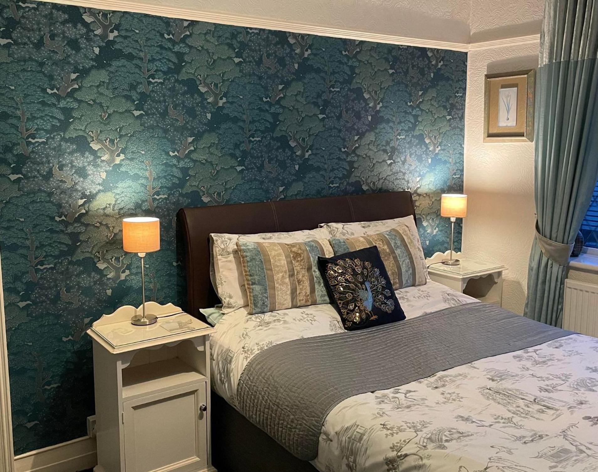 Esjays At Knowles House Bed and Breakfast Lytham St Annes Exteriör bild